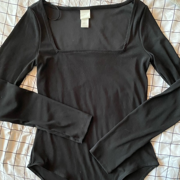 h&m square neck black bodysuit - Picture 1 of 4